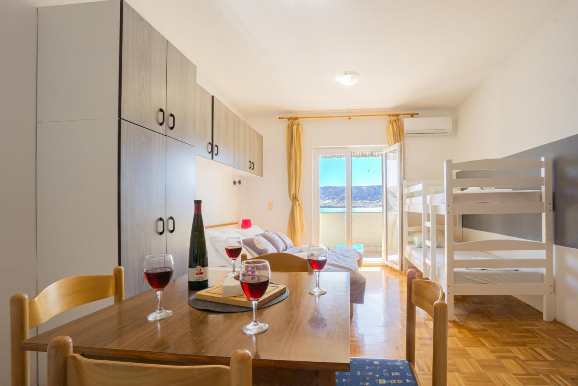 Galinec With Mountain And Seaview Apartment Metajna Room photo