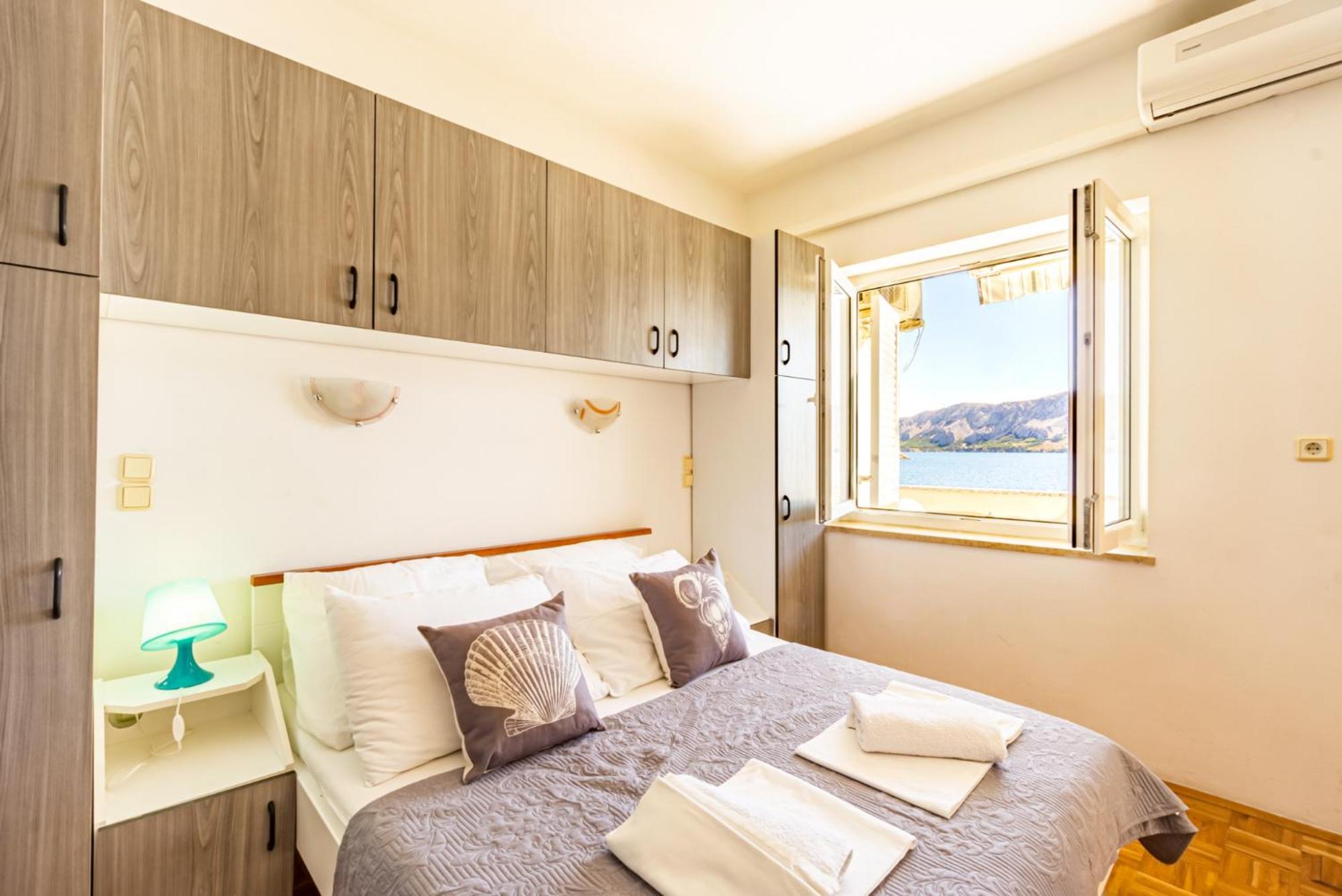 Galinec With Mountain And Seaview Apartment Metajna Room photo