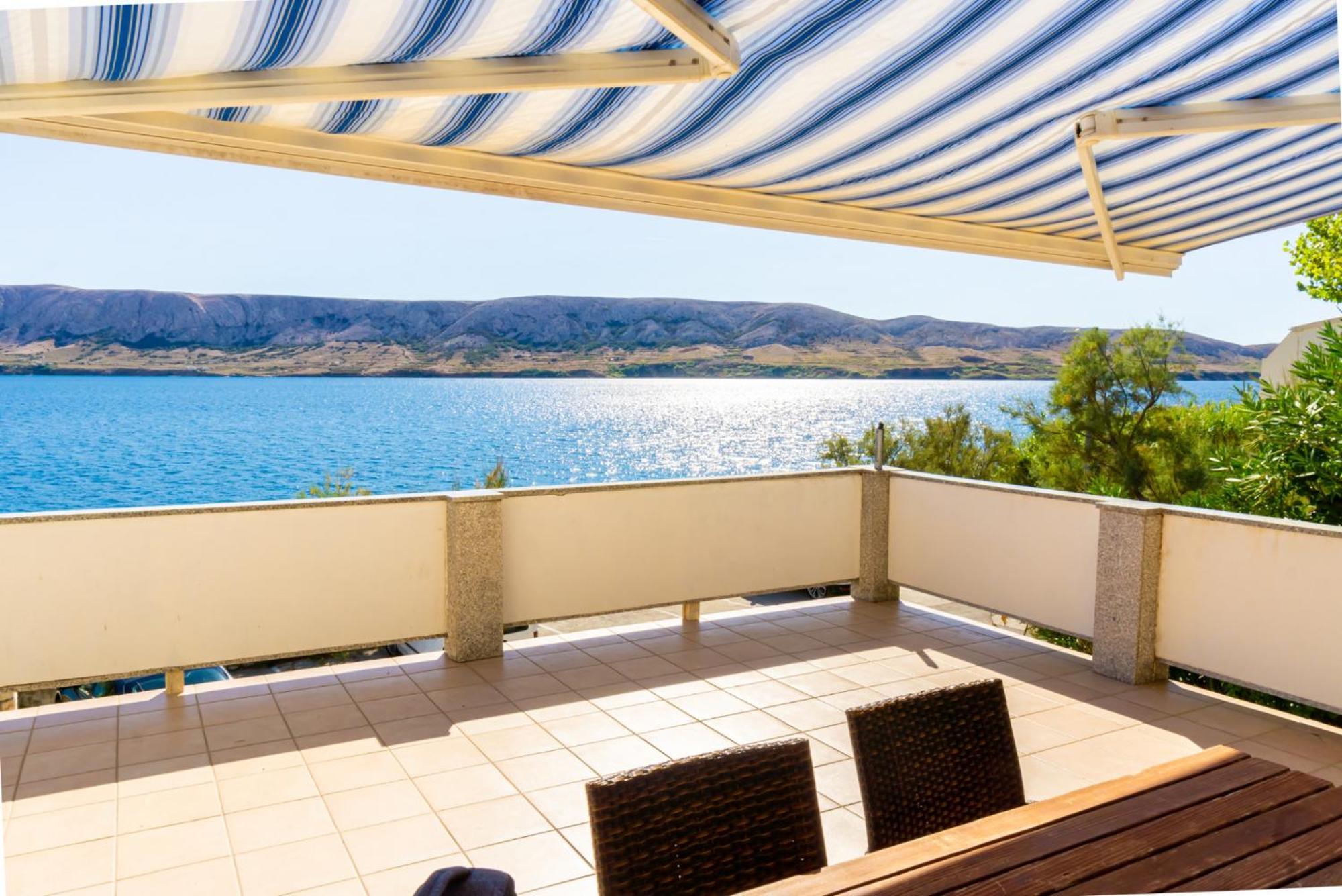 Galinec With Mountain And Seaview Apartment Metajna Room photo