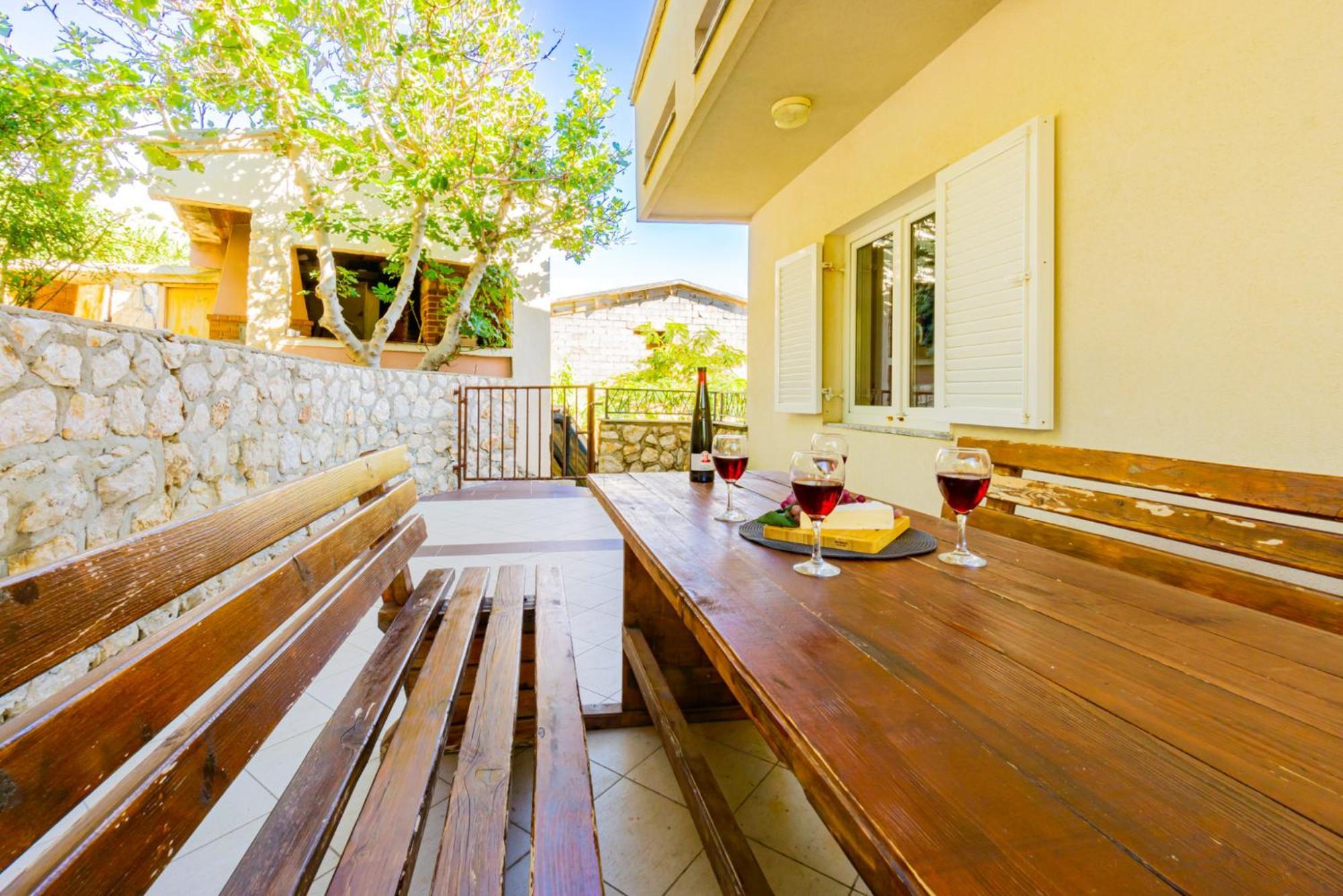 Galinec With Mountain And Seaview Apartment Metajna Room photo